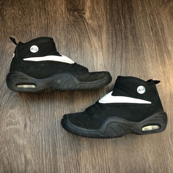 Nike Shake Ndestrukt Black& White Sneakers - Picture 6 of 9